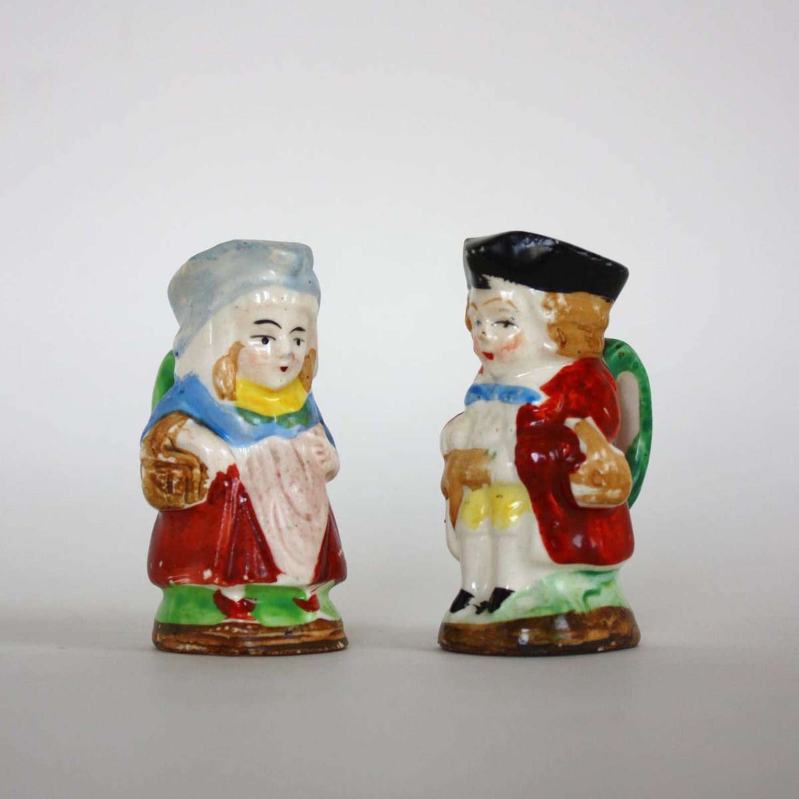 Vintage Colonial Couple Salt and Pepper Shaker Set Etsy