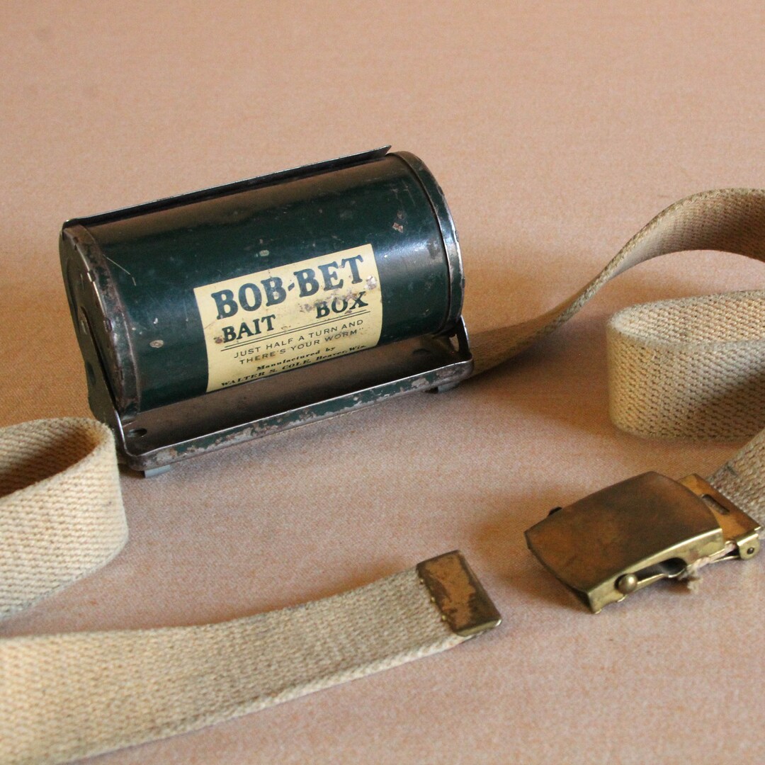 Vintage Bobbet Rotating Bait Box Green Metal Bait Box Fishing Gear