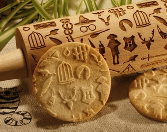 Mattarello con motivo a goffratura Wizard. Mattarello inciso per biscotti con motivo a goffratura Wizard. Inaugurazione della nuova casa. Decorazione per la cucina.