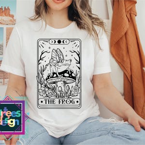 The Frog Tarot Card  Shirt, Mystical Goblincore Clothing, Witchy Frog Sweater, Tarot Card Shirt, Tarot Card Lover Shirt, Trendy Clothing