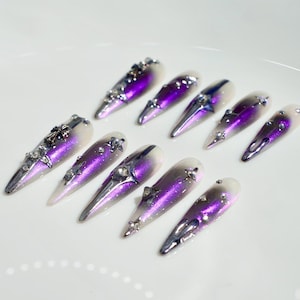 Chrome Heart Silver Press On Nails | Luxury Metallic Nail Art | Mystical Silver & Purple Fake Nails | Y2k Coquette Cool Ombre Stiletto Nails