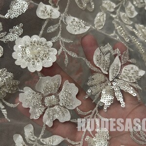 Sequin Beaded Floral Embroidery Lace Fabric: Wedding Dress Accessory
