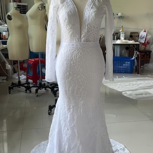 Luxurious Long Sleeve Lace Mermaid Wedding Dress