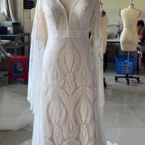 Luxurious Long Sleeve Lace Mermaid Wedding Dress