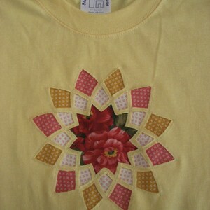 Daffodil yellow dahlia t-shirt XLarge image 2