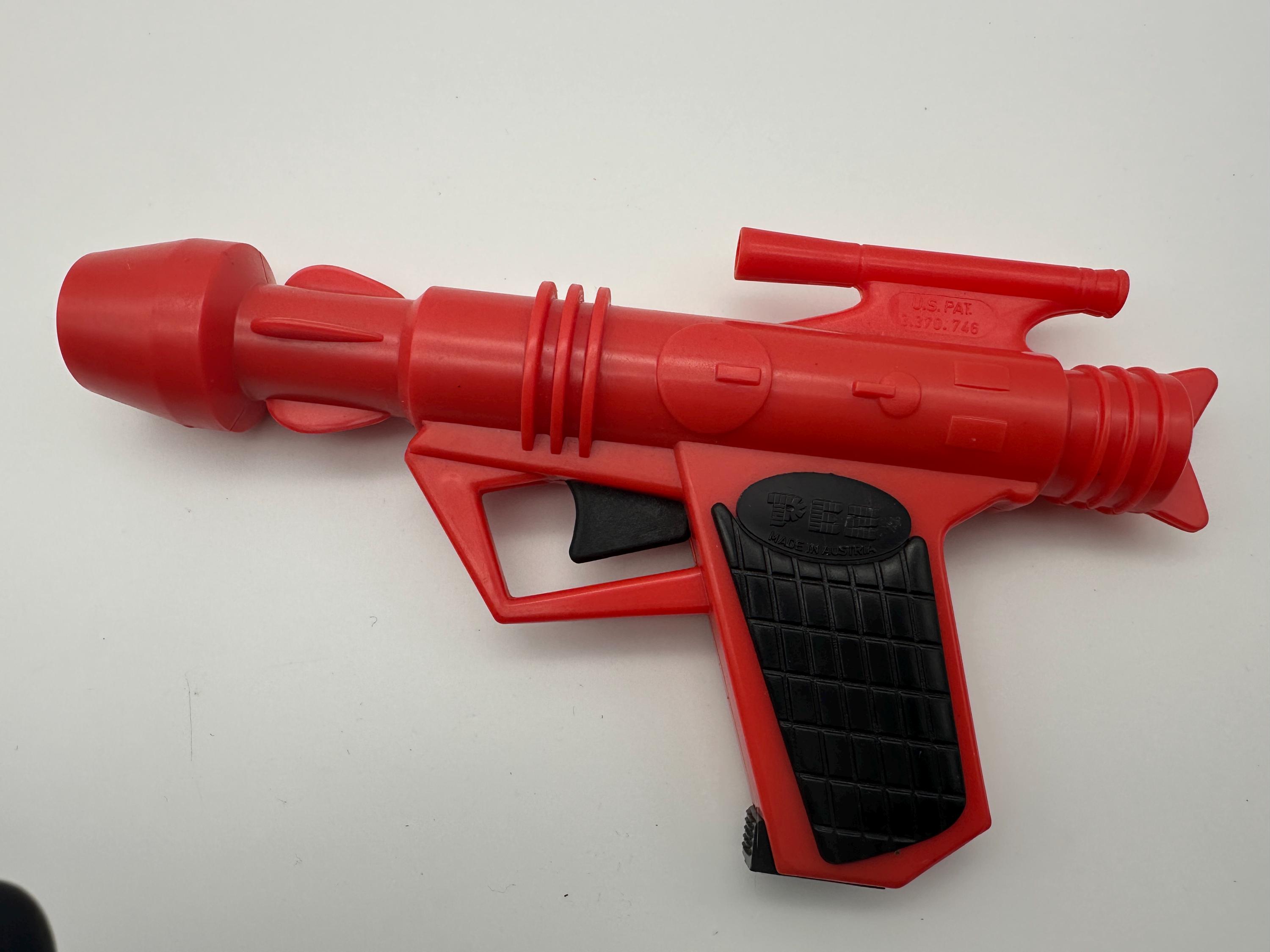 Pez shooter - Etsy 日本