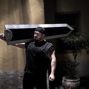 Espada de entrenamiento de madera de tamaño completo Dragon Slayer de Berserk Guts Sword