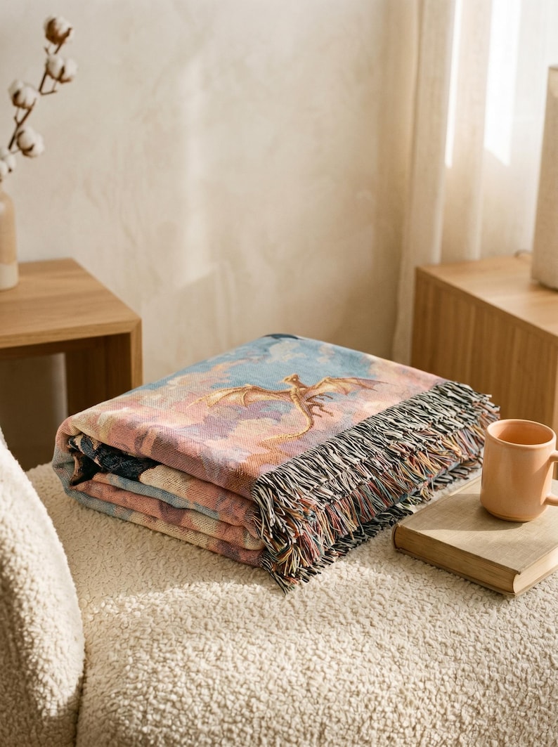 Fourth Wing Dragon Woven Blanket | Tairn Tapestry Throw for Book Lover | Bookish Gift for Her | Rebecca Yarros Fantasy Decor | Cozy Reading afbeelding 2