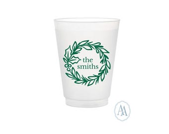 Personalized Holiday Wreath Plastic Cups | Christmas Party Favors
