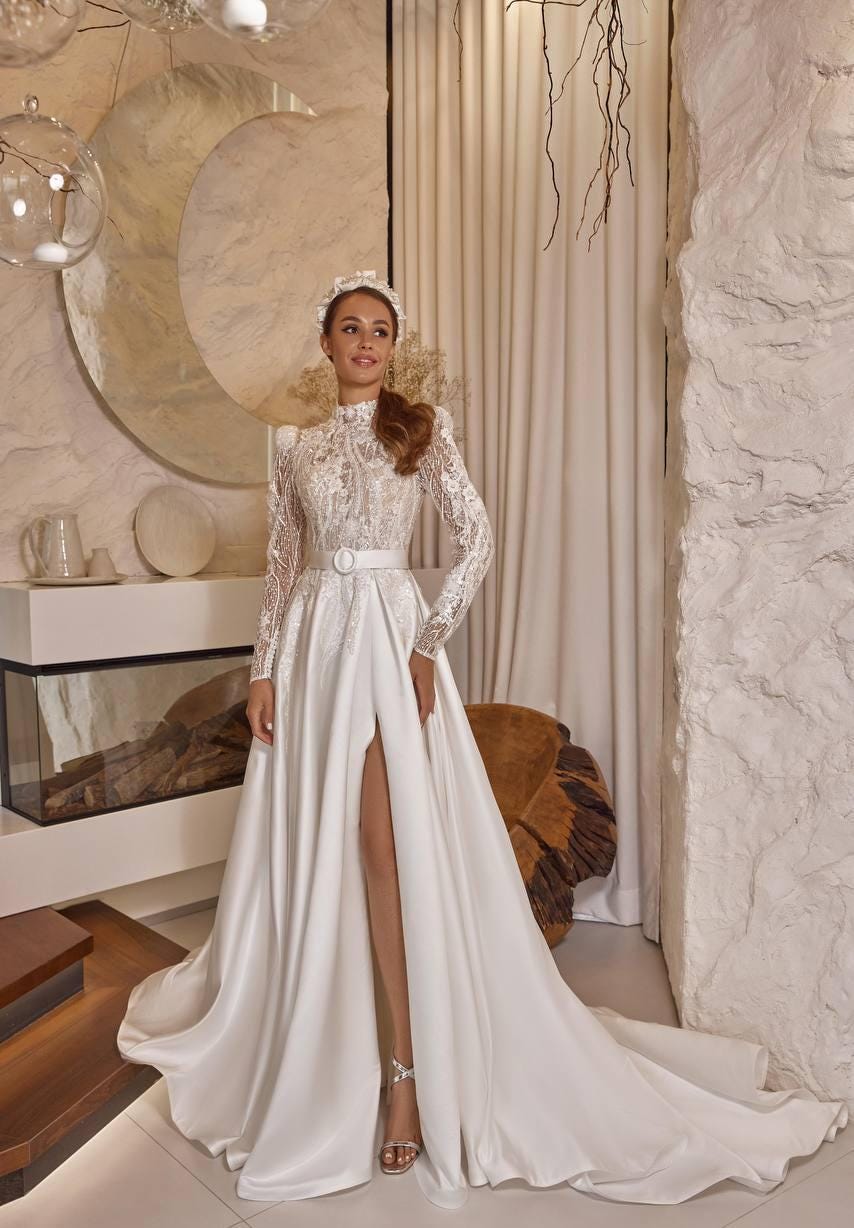 Modern White A-Line Wedding Dress with a High Slit for a Bold Bridal Statement