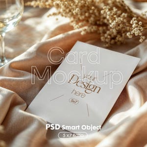 Maqueta de tarjeta PSD de 5x7, papelería minimalista blanca para bodas, baby showers, invitaciones y eventos, capa de objeto inteligente