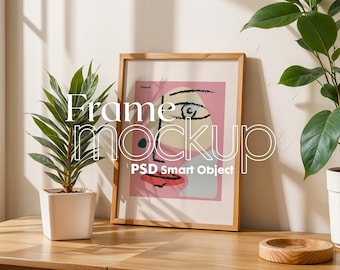 Mockup minimalista con cornice in legno: esposizione di opere d'arte e poster (download digitale)