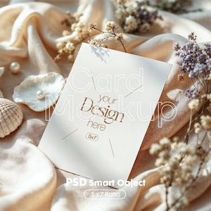 5x7 Karten Mockup PSD Vorlage, minimalistisches weißes Briefpapier Mockup für Hochzeit, Babyparty & Einladungskarten, bearbeitbares Smart Objekt