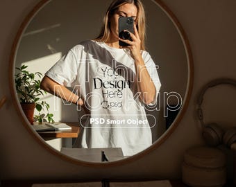 Modelo de camiseta branca Bella Canvas 3001 | Modelo de camiseta para selfie no espelho da moda 3001 para designers e vendedores