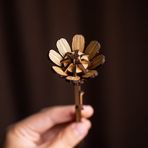 3D Mini stylized flower puzzle, sustainable wooden craft, eco-friendly