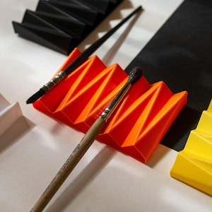 Paintbrush rest, 3d printed paintbrush holder, paint brush rest, paint brush holder, gift for artist, Colorful Paint Brush Rest, Watercolor