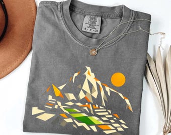 Geometrisches Machu Picchu T-Shirt, Peru Reise-Grafik-T-Shirt, Inka Komfort-Farbhemd, minimales Bergwandern-Andenkengeschenk