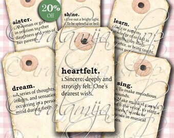 Puede incluir: Seis etiquetas de regalo de estilo vintage con definiciones de palabras como "hermana", "brillar", "aprender", "soñar", "sincero" y "cantar". Las etiquetas son de color crema con bordes marrones y una de ellas tiene una pegatina de venta con un 20% de descuento.