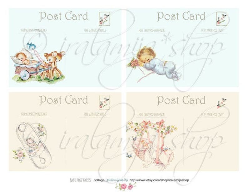 Op de afbeelding: Vier vintage baby-thema ansichtkaarten met een lichtblauwe en cr&egrave;me achtergrond. De ansichtkaarten bevatten illustraties van een baby in een kinderwagen, een slapende baby, een baby in een wieg en een baby op een schommel. De tekst "Post Card" staat bovenaan elke kaart.