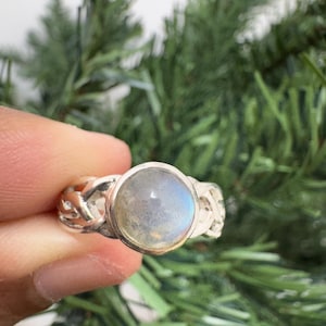 Labradorite 925 Sterling Silver Ring  | Celtic Design Labradorite Ring | Eternal Knot Design Labradorite Ring