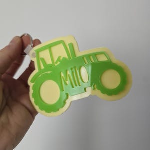 Personalised Tractor Bag Tag, Custom Name Backpack Tag for Kids, Farm Theme School Label, Boys Daycare Name Tag, Acrylic Backpack Charm