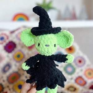 elphaba mouse (ready to ship)