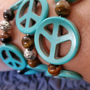 Big Blue Peace Sign Memory Bracelet ~ Peace Love Karma Tranquility Serenity Zen RockTheLayeredLook!!