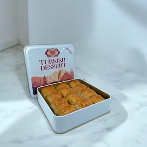 Moda Palace Pistachio Baklava - Party Pack 108 pcs