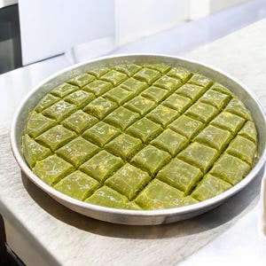 Turkish Baklava With Pistachio, Special Turkish Baklava Gift Box, Personalized Dessert Gift, Delicious Special Pistachio Honey Baklava