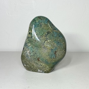 Green Jasper Freeform Sculpture: Earthy Moss Tones, Tranquil Home Decor - 1.7lbs
