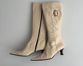 Bone Leather Pointed Toe Knee High Calf Kitten Heel Long Boots with Belt / Beige Butter Milk Shoes / Vintage 90a 00s / Size 40
