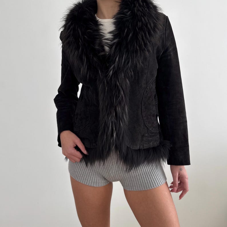 Vintage Black Suede Leather Fitted Jacket with Real Fur Trim Insert Collar / Size M image 8