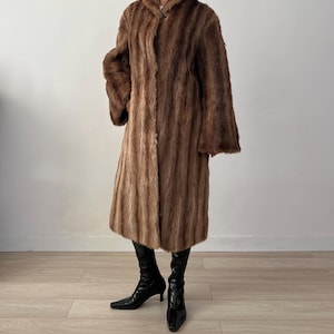 Vintage Beige Brun Autentisk Nutria Päls Utsvängd Lång Kappa / Äkta Pälsjacka / Storlek S