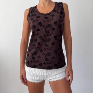 Haut imprimé floral en velours marron vintage / Chemise sans manches pour femme / Années 00 90 / Taille S