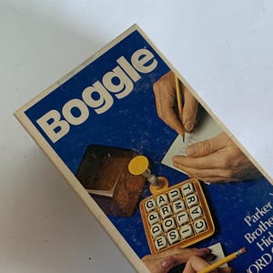 Vintage Boggle game - 1976 edition - complete