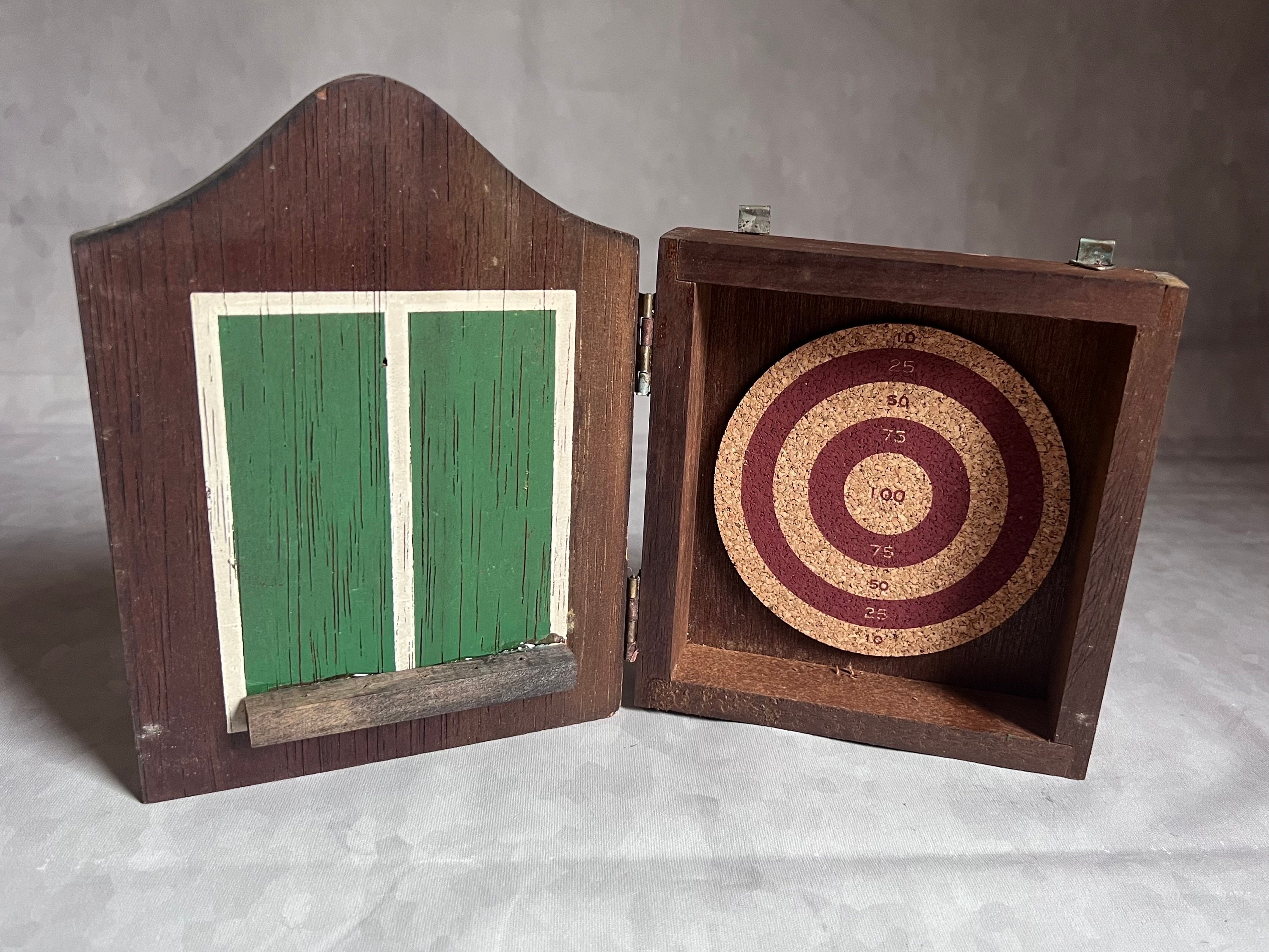pub ＆ lodging wood darts case Pub & lodging wood darts case