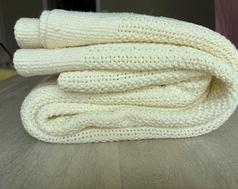 Yellow cotton summer weight blanket - Beautiful weave - perfect for summer nights - 68 x 98 inches - Twin or Twin XL