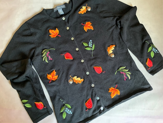 Autumn Sweater by Northern Isles Women s Small With Acorns