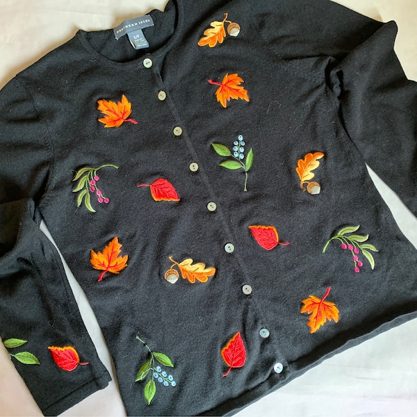 Autumn sweater by Northern Isles / women's small - with acorns, leaves and other natural elements