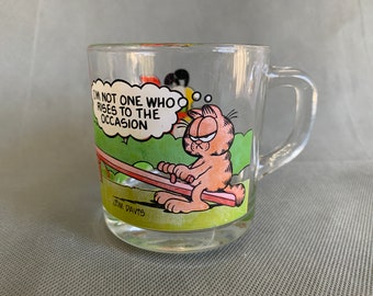 Garfield mug - 1980 - I'm not one who rises to the occasion - McDonalds promotional mug