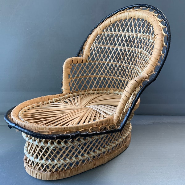 Mini wicker fan chair chaise longe - vintage plant stand or doll furniture