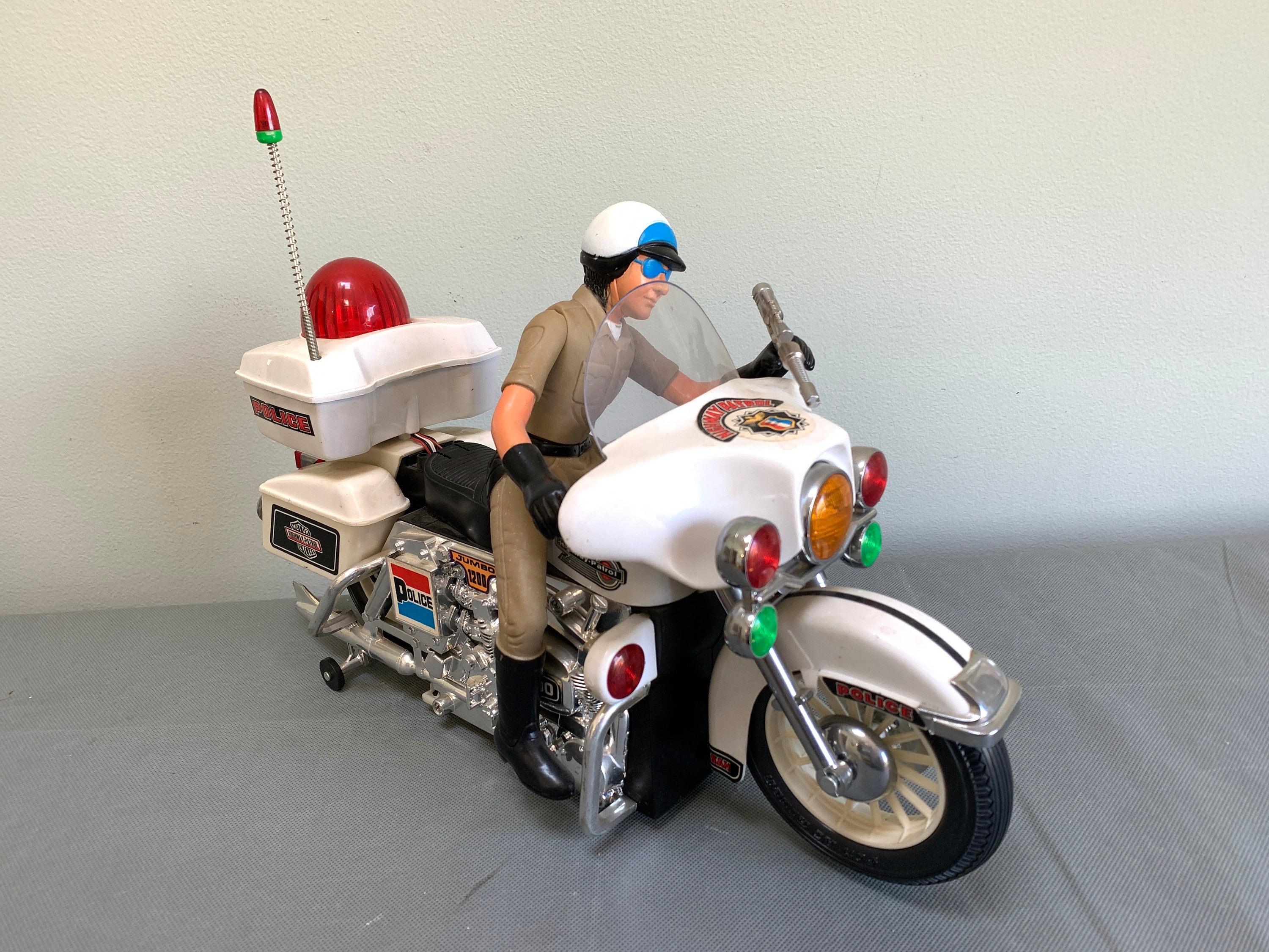 Dinky Toys - 1:43 - Motocycliste de la Police N°37B - Catawiki