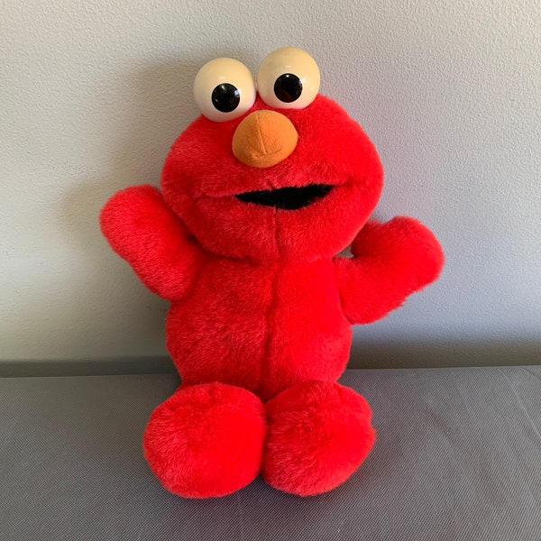 Tickle Me Elmo stuffed toy from 1995 - made by Tyco - giggles