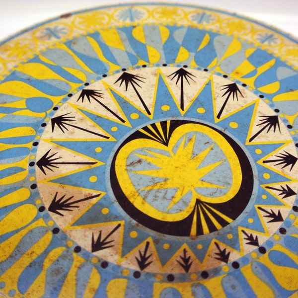 Vintage cookie tin - yellow and blue geometric