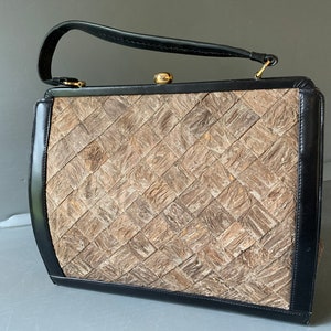 Gorgeous vintage purse - treebark or paper exterior - suede lining - by Gigi