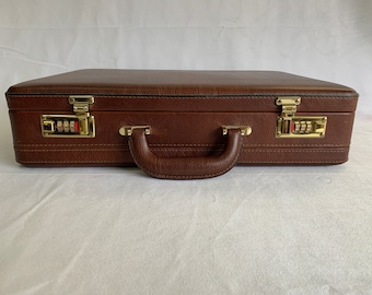 Beautifully made briefcase - gold toned hardware - rounded corners - by Heritage Industries