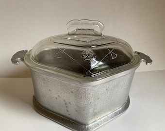 Absolutely gorgeous hammered aluminum roaster pot - by Guardian Service