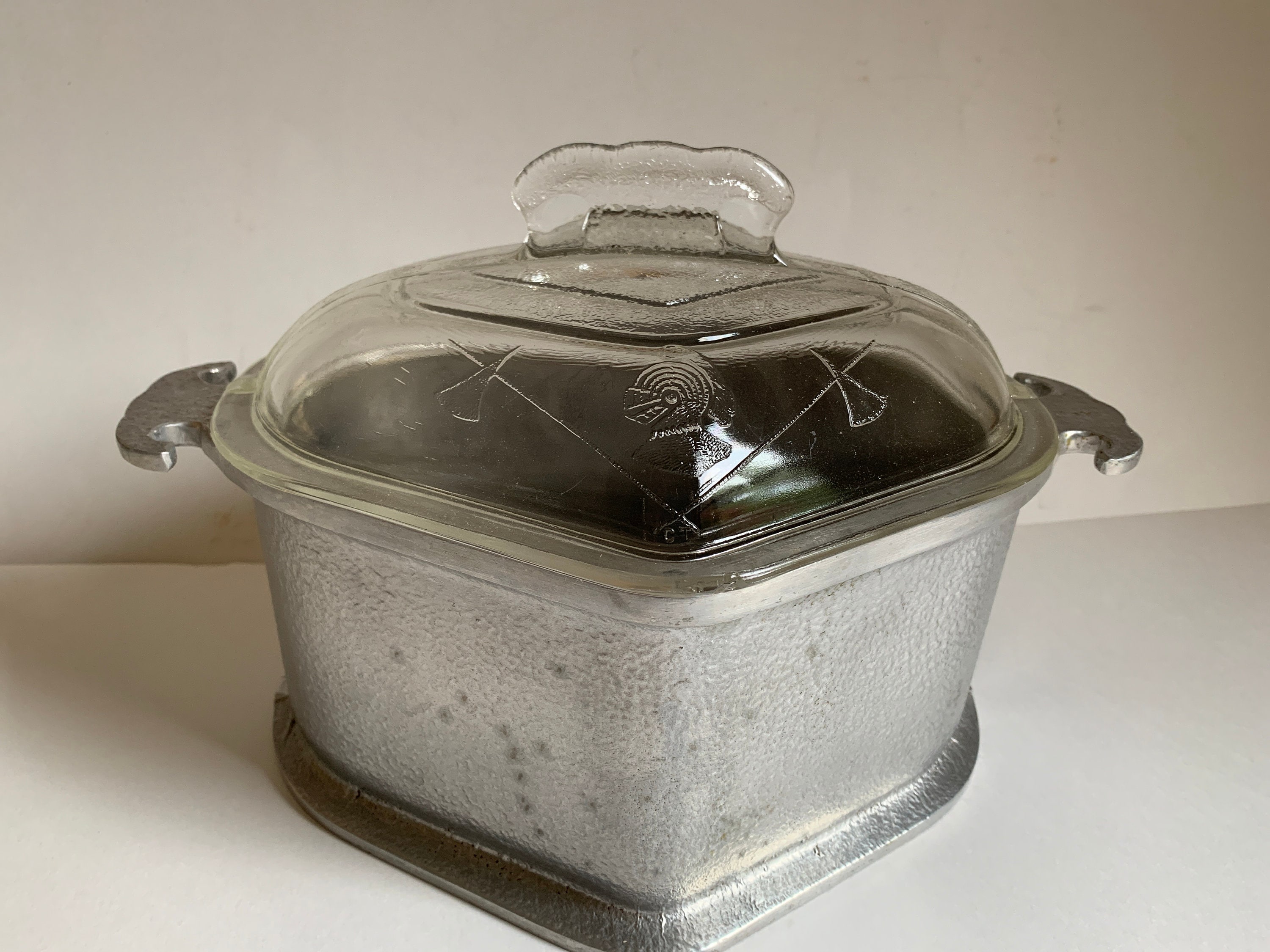 Guardian Service Ware Aluminum 3 Quart Round Roaster Pot & Glass