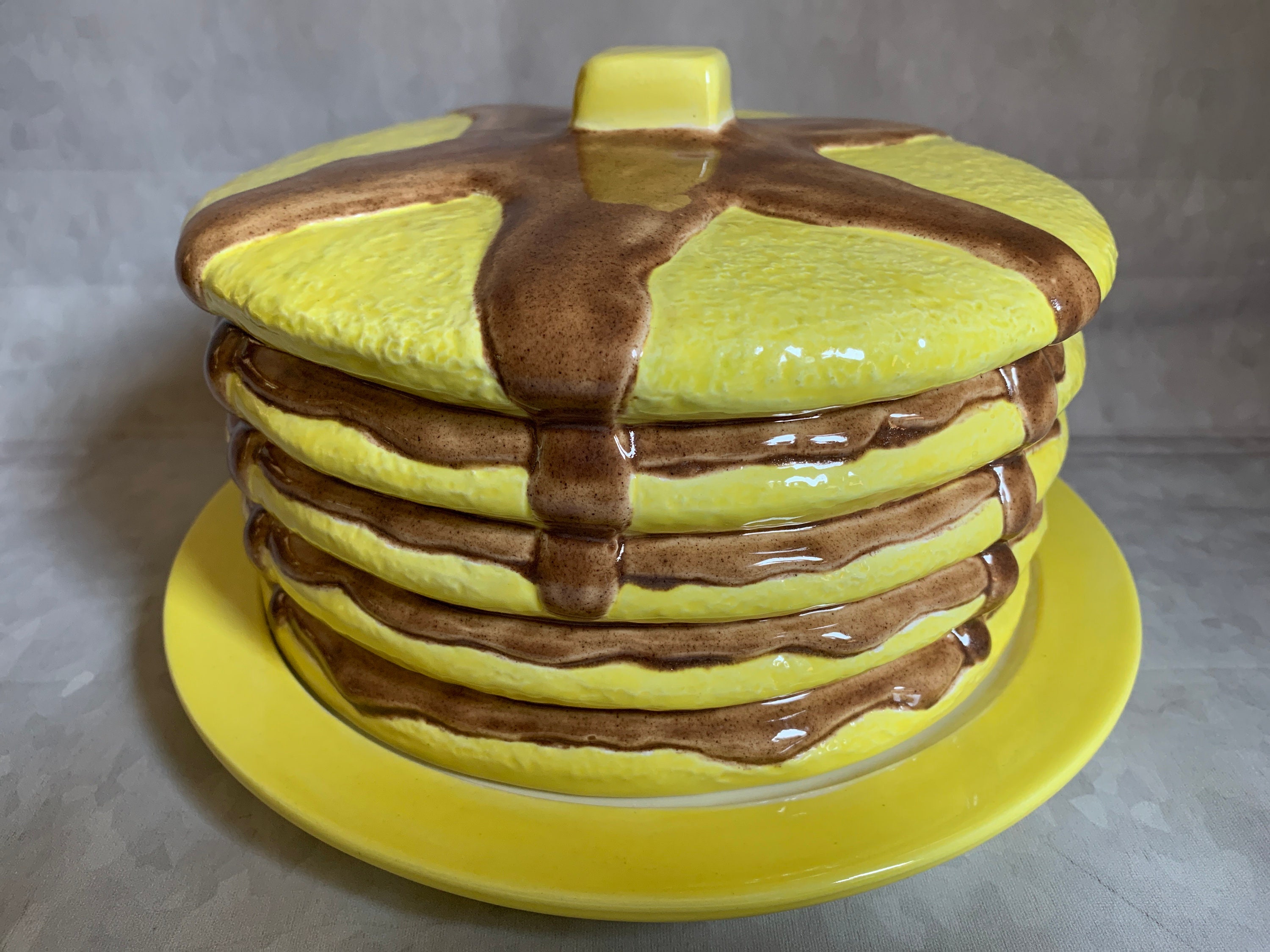Stack of Pancakes Plate and Cover for Storing Cakes or for