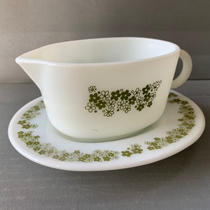 Choose your Corelle Spring Blossom/Crazy Daisy dinnerware Mix and match to complete your set Gravy boat